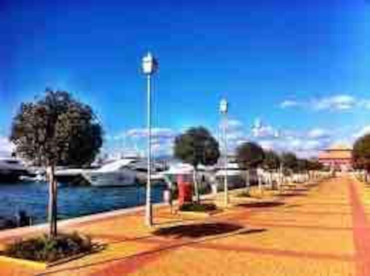 Paleo Faliro Athens Fully Equipped 2 Bedrooms 90 Sqm Big Apartment 200M To Free Beach Bagian luar foto