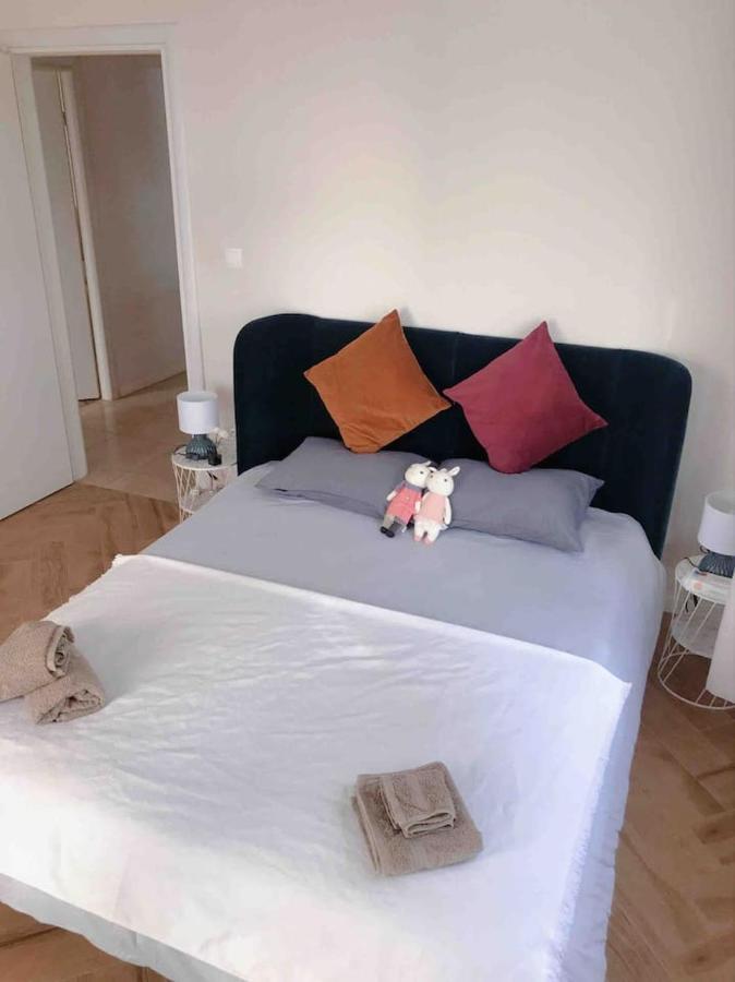 Paleo Faliro Athens Fully Equipped 2 Bedrooms 90 Sqm Big Apartment 200M To Free Beach Bagian luar foto